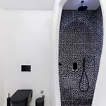 Portara Seaside Luxury Apartmanhotel