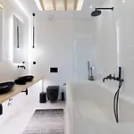 Portara Seaside Luxury Lägenhetshotell Naxos City