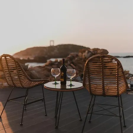 Portara Seaside Luxury 4*