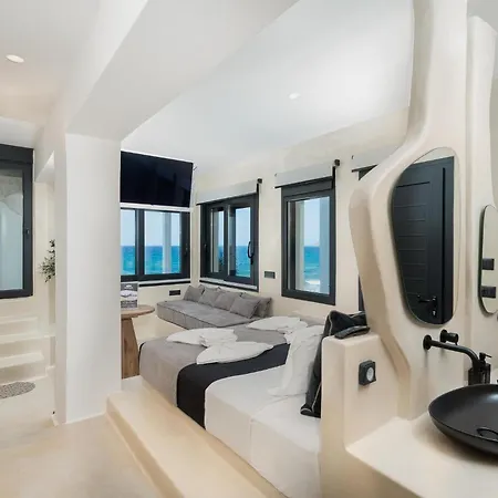 Portara Seaside Luxury 4* Naxos City