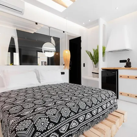 Lägenhetshotell Portara Seaside Luxury