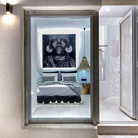 Lägenhetshotell Portara Seaside Luxury 4*
