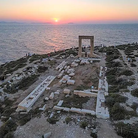 Portara Seaside Luxury Naxos City