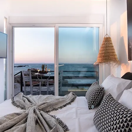 Portara Seaside Luxury Appart hôtel 4*