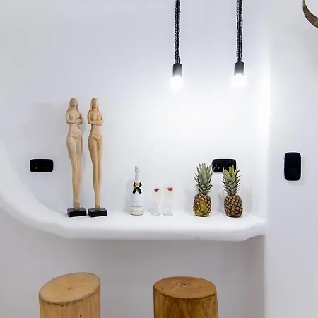 Lägenhetshotell Portara Seaside Luxury 4*