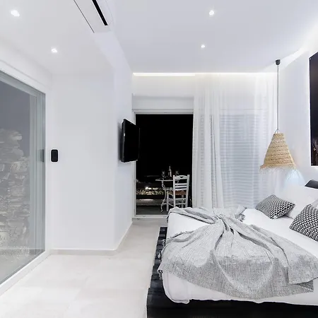 Portara Seaside Luxury Naxos City