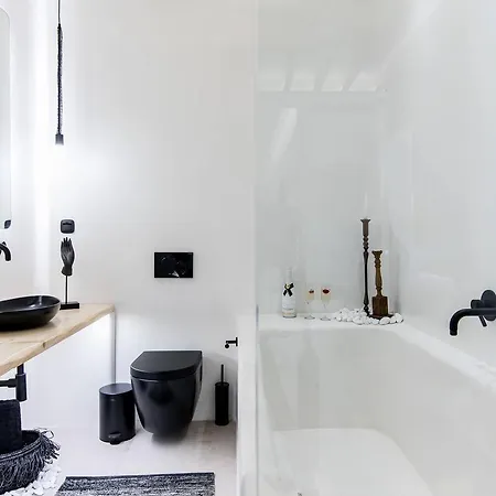 Ξενοδοχείο με διαμερίσματα Portara Seaside Luxury