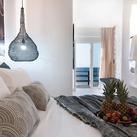 Portara Seaside Luxury