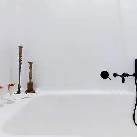 Portara Seaside Luxury 4*