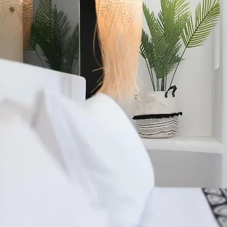 Portara Seaside Luxury Ξενοδοχείο με διαμερίσματα