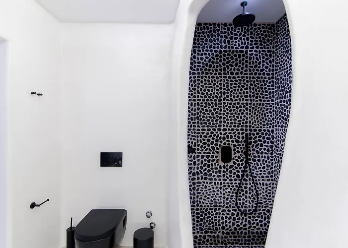 Portara Seaside Luxury Aparthotel