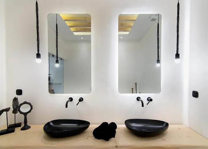 Portara Seaside Luxury