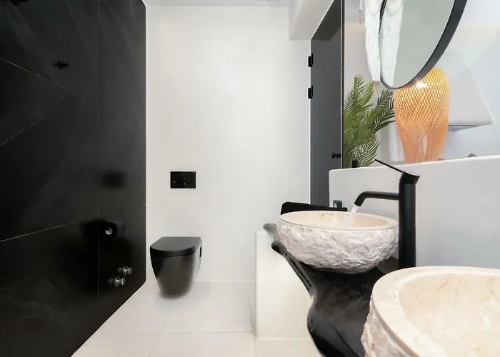 Portara Seaside Luxury Aparthotel Naxos City